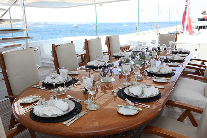 apogee deck dining 2